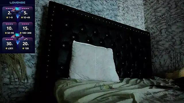 Snapshot of wakanda1995 chatting on 09.22.25 wakanda1995 online show from 09.22.25