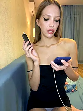 KateMariett online show from 09.11.25