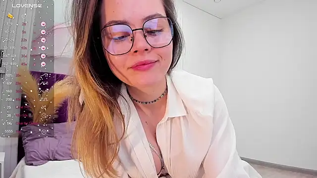 Kelly Cuutie online show from 01.24.25