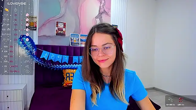 Kelly Cuutie online show from 09.25.25