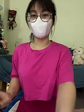 Baby Claraa online show from 12.28.24