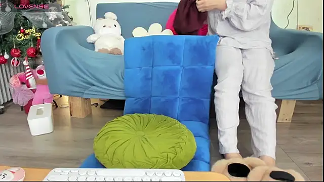 Baby Claraa online show from 01.02.25