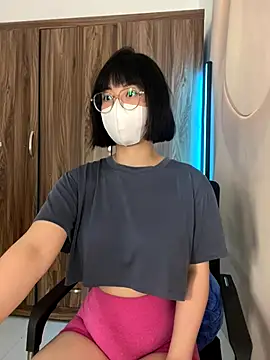 Baby Claraa online show from 09.18.25