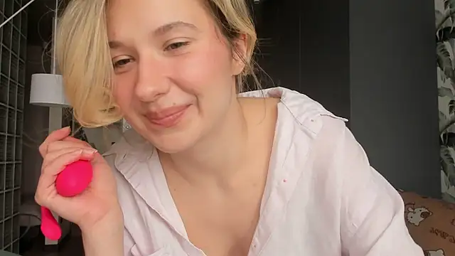 Snapshot of Lilith_lutherlow chatting on 03.15.26 Lilith lutherlow online show from 03.15.26