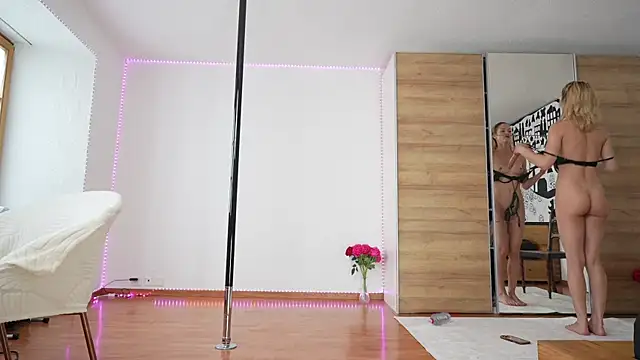 missdaisydiamond777 online show from 04.29.26