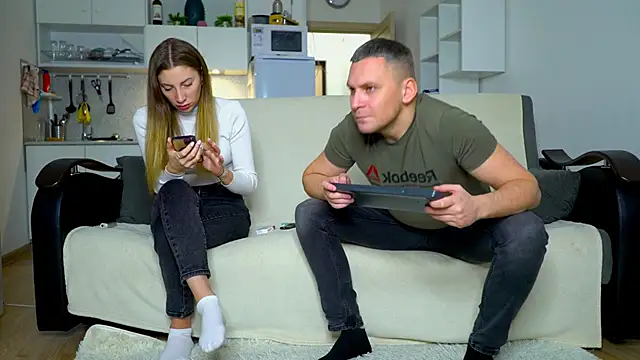 littlesweettifany online show from 11.28.25