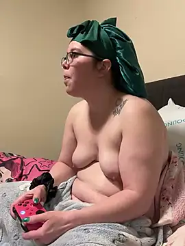 FreakNastyLacie online show from 02.21.25