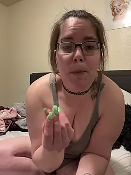 FreakNastyLacie online show from 03.04.25