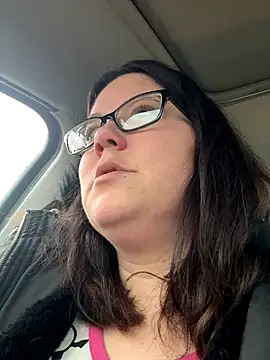 FreakNastyLacie online show from 12.19.25