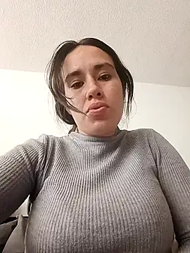Veeronica Smith online show from 12.13.24