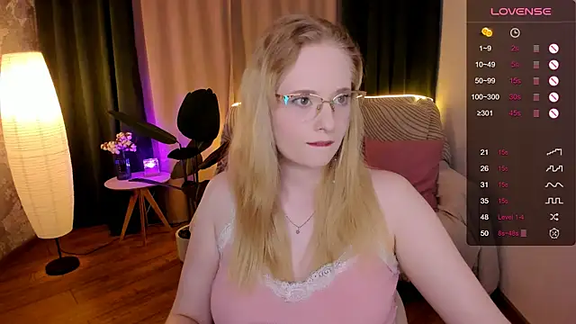 Aemilia  online show from 09.14.25