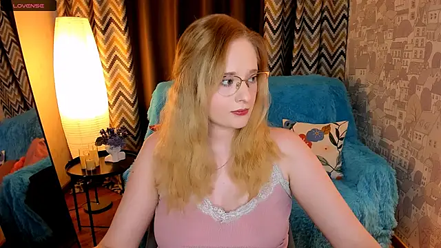 Aemilia  online show from 11.15.25