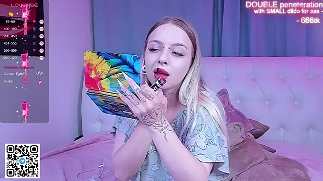 Alice Halle online show from 11.13.25