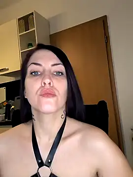 Linalicious online show from 12.02.24