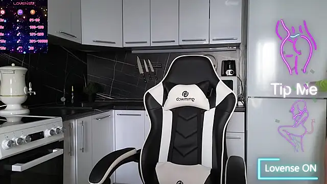 Strip-Lady online show from 03.08.25