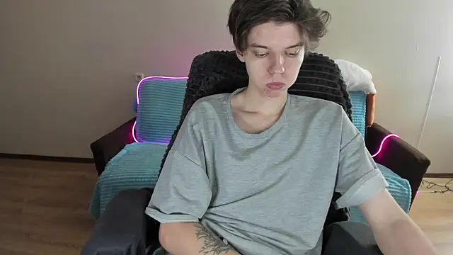 Snapshot of Liam_sexy1 chatting on 12.02.24 Liam sexy1 online show from 12.02.24