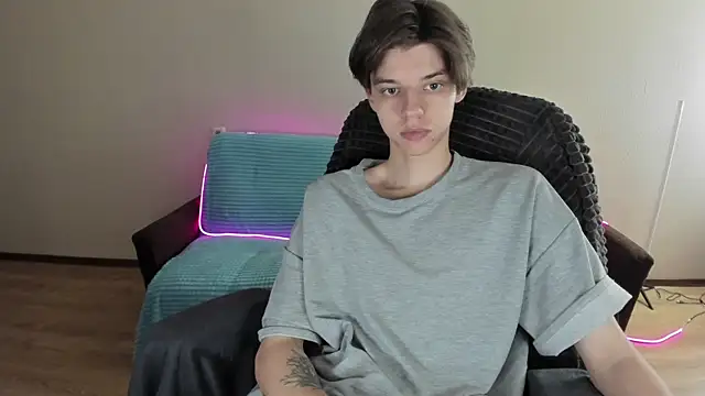 Snapshot of Liam_sexy1 chatting on 12.14.24 Liam sexy1 online show from 12.14.24