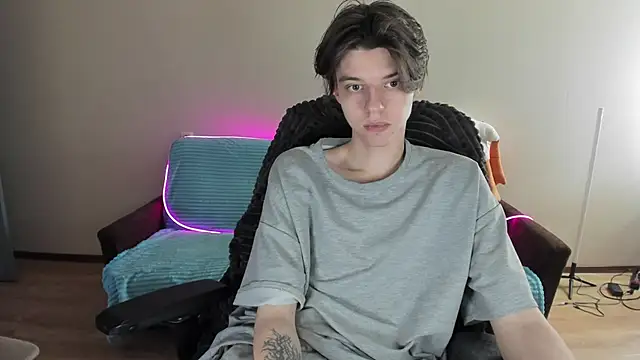 Snapshot of Liam_sexy1 chatting on 01.05.25 Liam sexy1 online show from 01.05.25