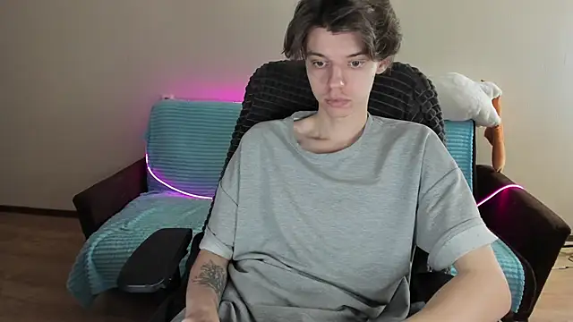 Snapshot of Liam_sexy1 chatting on 01.21.25 Liam sexy1 online show from 01.21.25