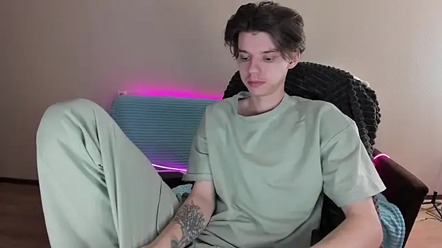 Snapshot of Liam_sexy1 chatting on 01.26.25 Liam sexy1 online show from 01.26.25