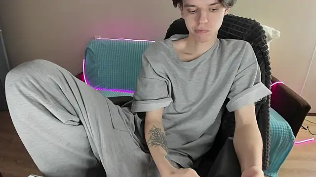 Snapshot of Liam_sexy1 chatting on 02.01.25 Liam sexy1 online show from 02.01.25