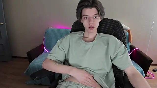 Snapshot of Liam_sexy1 chatting on 02.08.25 Liam sexy1 online show from 02.08.25