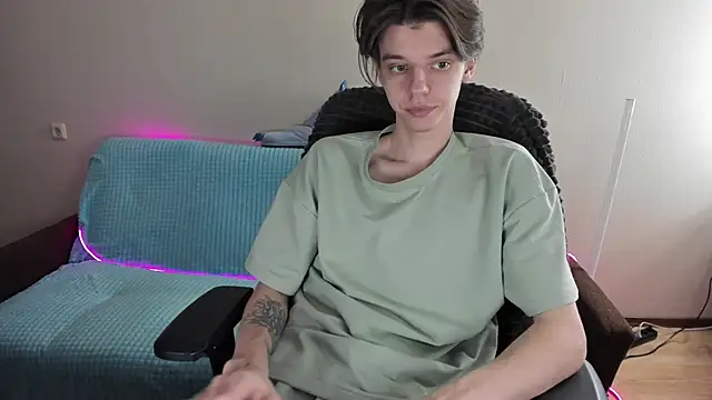 Snapshot of Liam_sexy1 chatting on 02.11.25 Liam sexy1 online show from 02.11.25