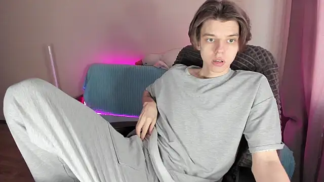 Snapshot of Liam_sexy1 chatting on 02.26.25 Liam sexy1 online show from 02.26.25