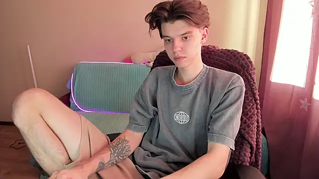 Snapshot of Liam_sexy1 chatting on 03.14.25 Liam sexy1 online show from 03.14.25