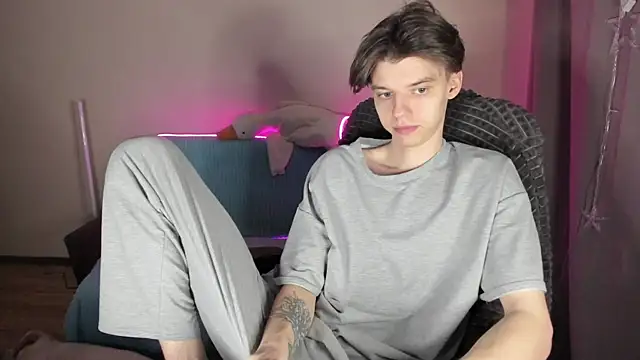 Snapshot of Liam_sexy1 chatting on 03.21.25 Liam sexy1 online show from 03.21.25