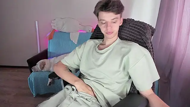 Snapshot of Liam_sexy1 chatting on 09.26.25 Liam sexy1 online show from 09.26.25