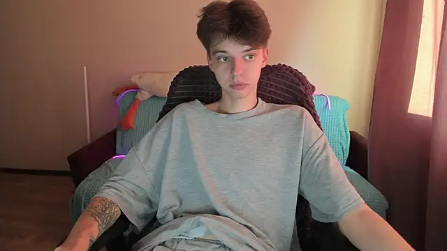 Snapshot of Liam_sexy1 chatting on 09.29.25 Liam sexy1 online show from 09.29.25