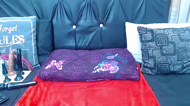 Snapshot of spicydiver38 chatting on 03.17.25 spicydiver38 online show from 03.17.25