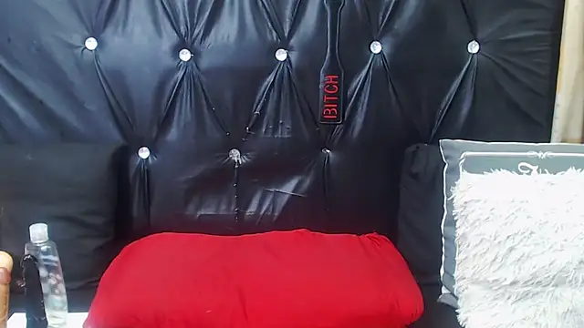 spicydiver38 online show from 11.23.25