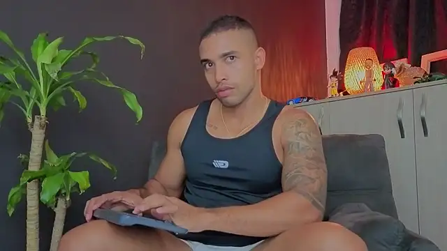 Snapshot of LincomAmith chatting on 01.13.26 LincomAmith online show from 01.13.26