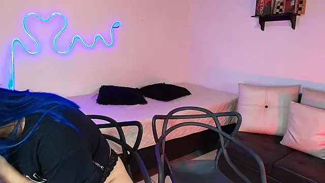 Jules n Gia online show from 03.07.25