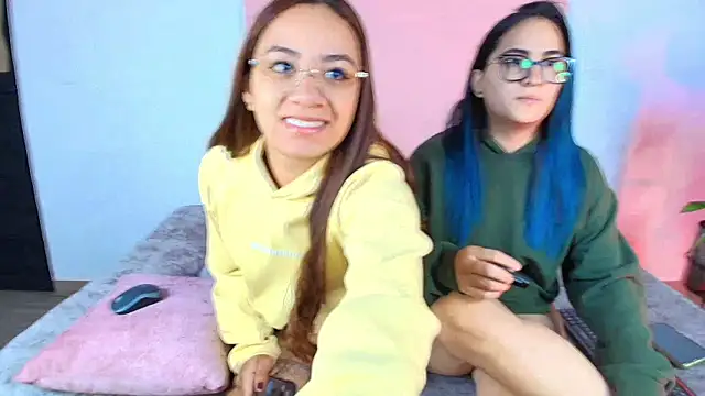 Jules n Gia online show from 09.30.25