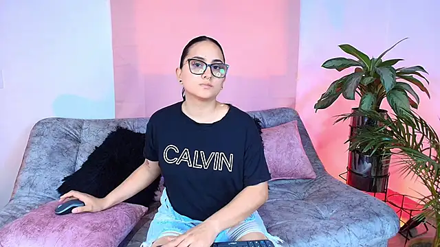 Jules n Gia online show from 11.06.25