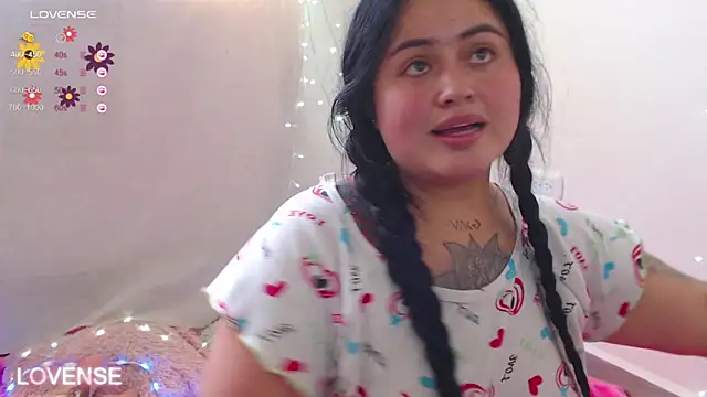 PamelaDoouce online show from 01.18.25