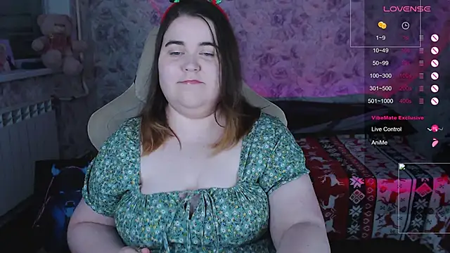 Estelle Hicks online show from 01.05.26