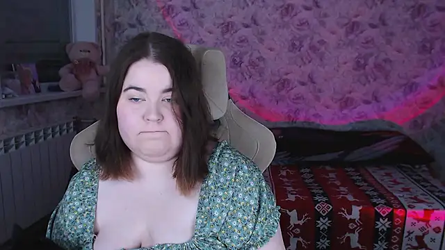 Estelle Hicks online show from 03.09.26