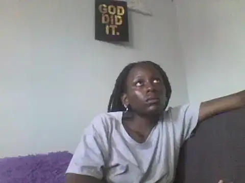 Snapshot of chilliedoug chatting on 12.15.24 chilliedoug online show from 12.15.24