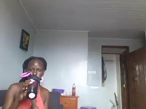 Snapshot of chilliedoug chatting on 12.22.24 chilliedoug online show from 12.22.24