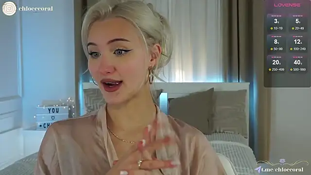 Snapshot of ChloeCoral chatting on 01.16.25 ChloeCoral online show from 01.16.25