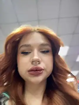 Snapshot of KarinHorny chatting on 12.07.24 KarinHorny online show from 12.07.24