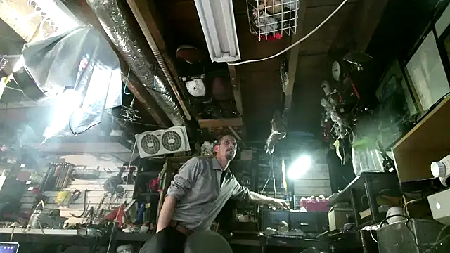 mrwinsalot88 online show from 10.15.25