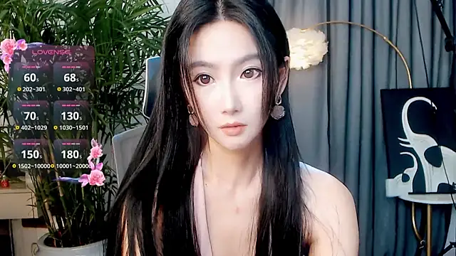 Snapshot of FeiFei-babe chatting on 09.30.25 FeiFei-babe online show from 09.30.25