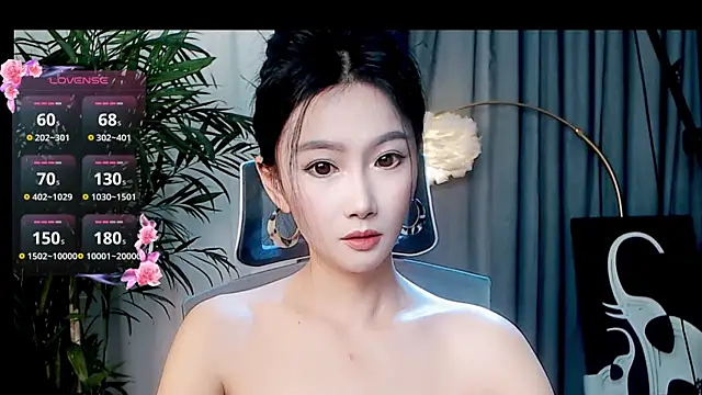 Snapshot of FeiFei-babe chatting on 10.20.25 FeiFei-babe online show from 10.20.25
