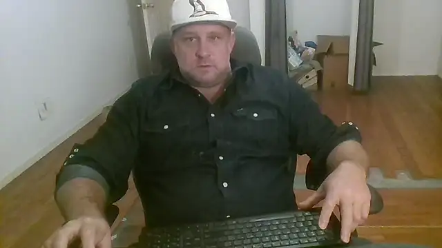 poundyouout69 online show from 11.26.25