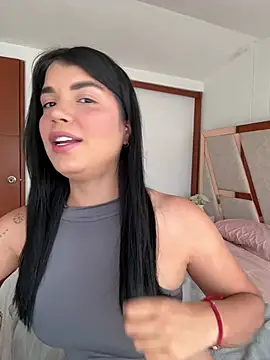 Snapshot of emma_lopes chatting on 06.08.26 emma lopes online show from 06.08.26